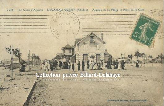 LACANAU-OCEAN (Médoc) - AVENUE DE LA PLAGE ET PLACE DE LA GARE vers 1920.