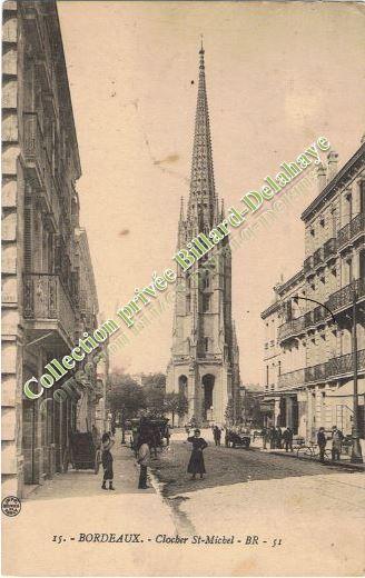 CLOCHER SAINT-MICHEL, depuis la place Gaspard Philippe.