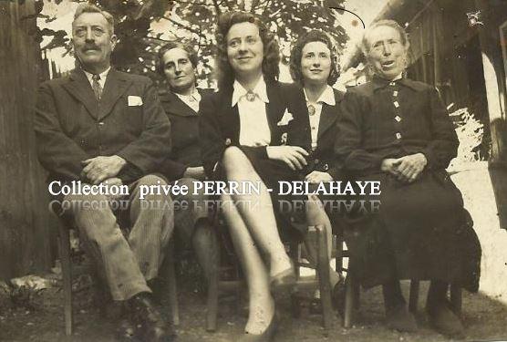 UNE FAMILLE CACHACAISE VERS 1935 : LES PERRIN (derrière l'Eglise).