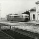 L'AUTORAIL EN 1953 DEVANT LA GARE DE LACANAU-OCEAN (Gironde).