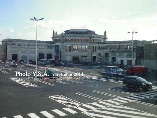 LA GARE SAINT-LOUIS MELANGE REUSSI DU PASSE ET DU FUTUR.