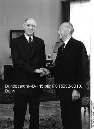 Le général de Gaulle et  le Chancellier Konrad Adenauer le 14 juillet 1963.
