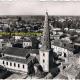 Eglise et centre bourg, vue aérienne. Carte du début des années 1960