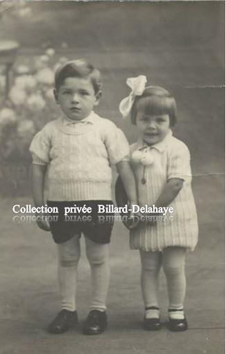 ENFANTS DU BABY BOOM A PLOZEVET (29) VERS 1945.TRAVAUX D'AIGUILLE.