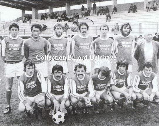 INAUGURATION DU STADE en 1978 avec lâcher de ballons verts et blancs.