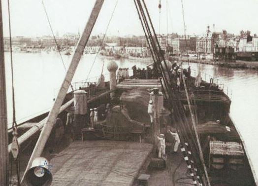 L'ORION arrive à  Bordeaux le 23 août 1941