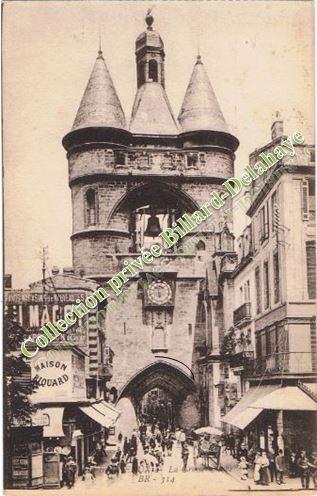 LA GROSSE CLOCHE,beffroi de l'ancien hôtel de ville,classée en 1886.