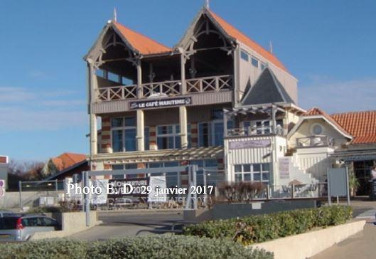 LACANAU-OCEAN (Gironde). LE CAFE MARITIME PREND DE LA HAUTEUR.
