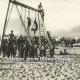 LACANAU-OCEAN (Gironde).JEUX SUR LA PLAGE vers 1950.