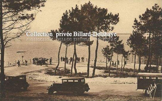 PILAT-PLAGE (Gironde). ROND POINT DES DUNES. VOITURES 1920-1930.
