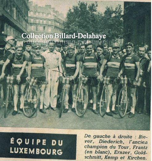 TOUR 1949 :  EQUIPE DU LUXEMBOURG. Directeur tech. Nicolas Frantz.